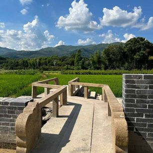 鸡西花岗岩仿古石材景区使用案例