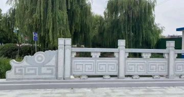 鸡西 芝麻灰桥栏杆、河道栏杆安装效果