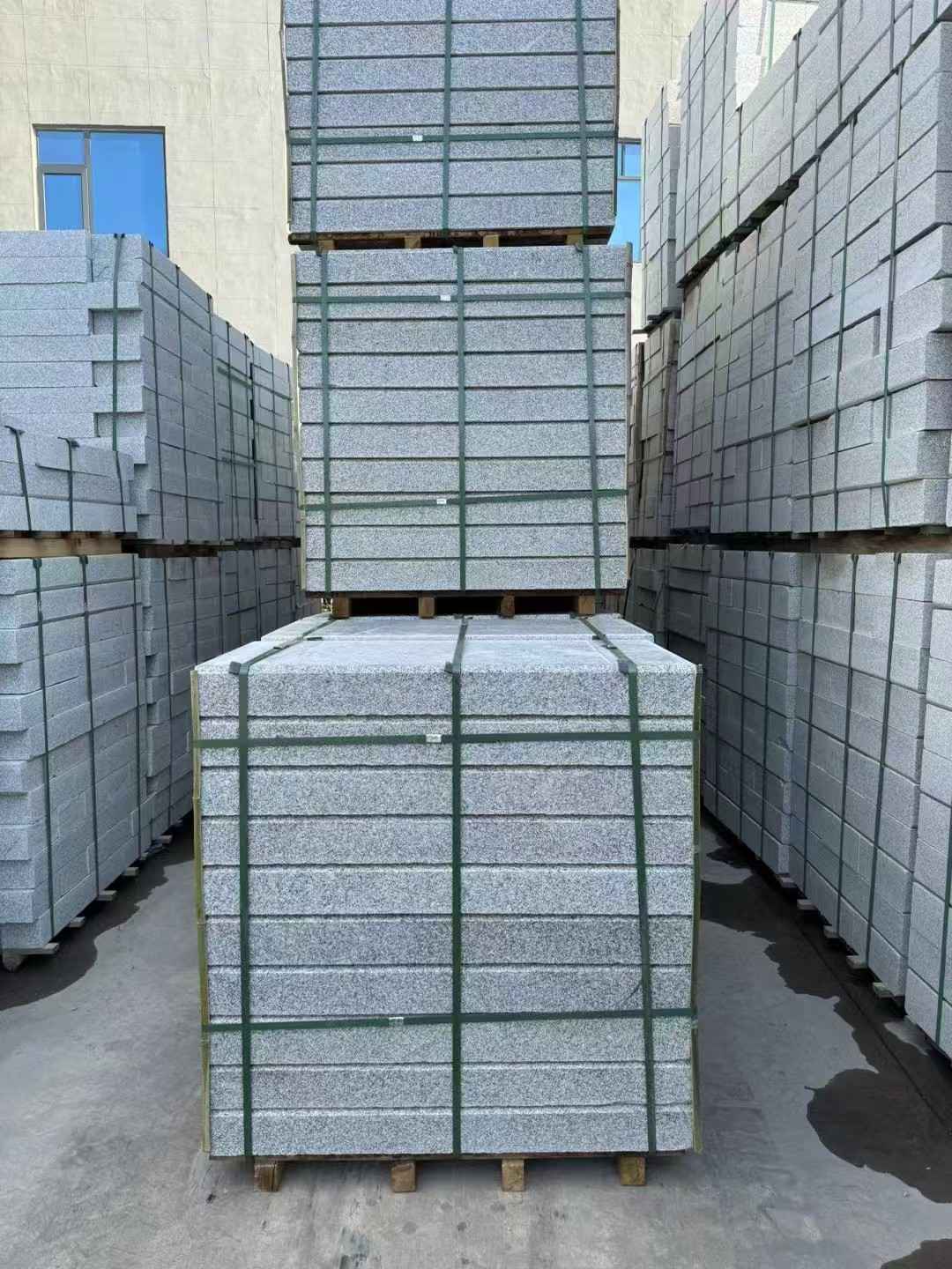 鸡西 公园台阶石