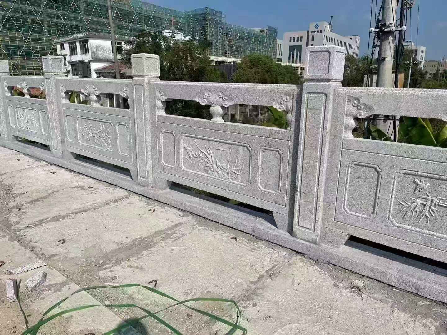 鸡西 芝麻白栏杆
