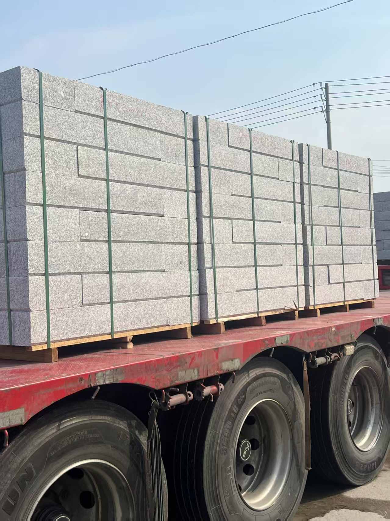 鸡西 芙蓉白路沿石装车