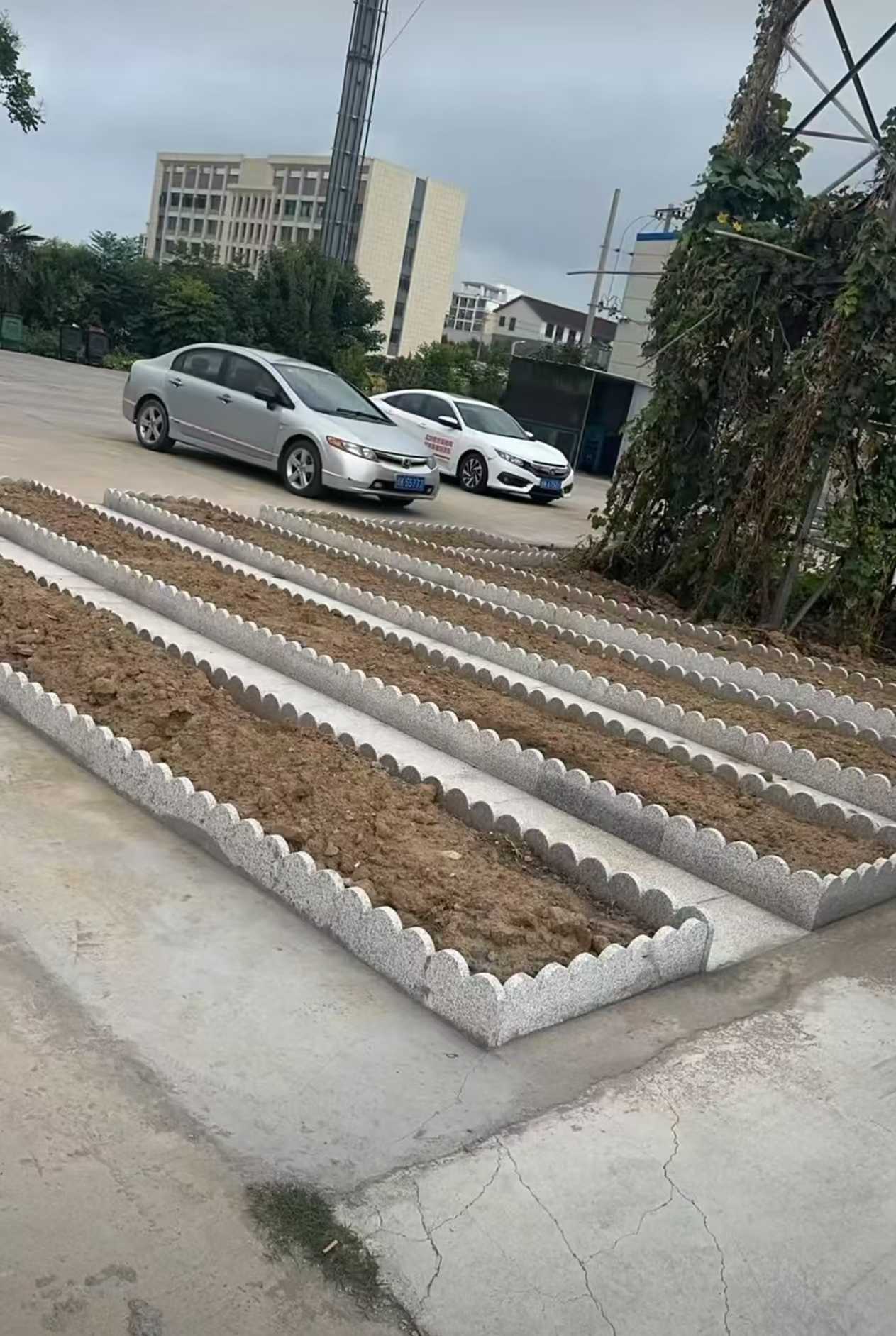 鸡西 花边石、花围石、花园石安装效果