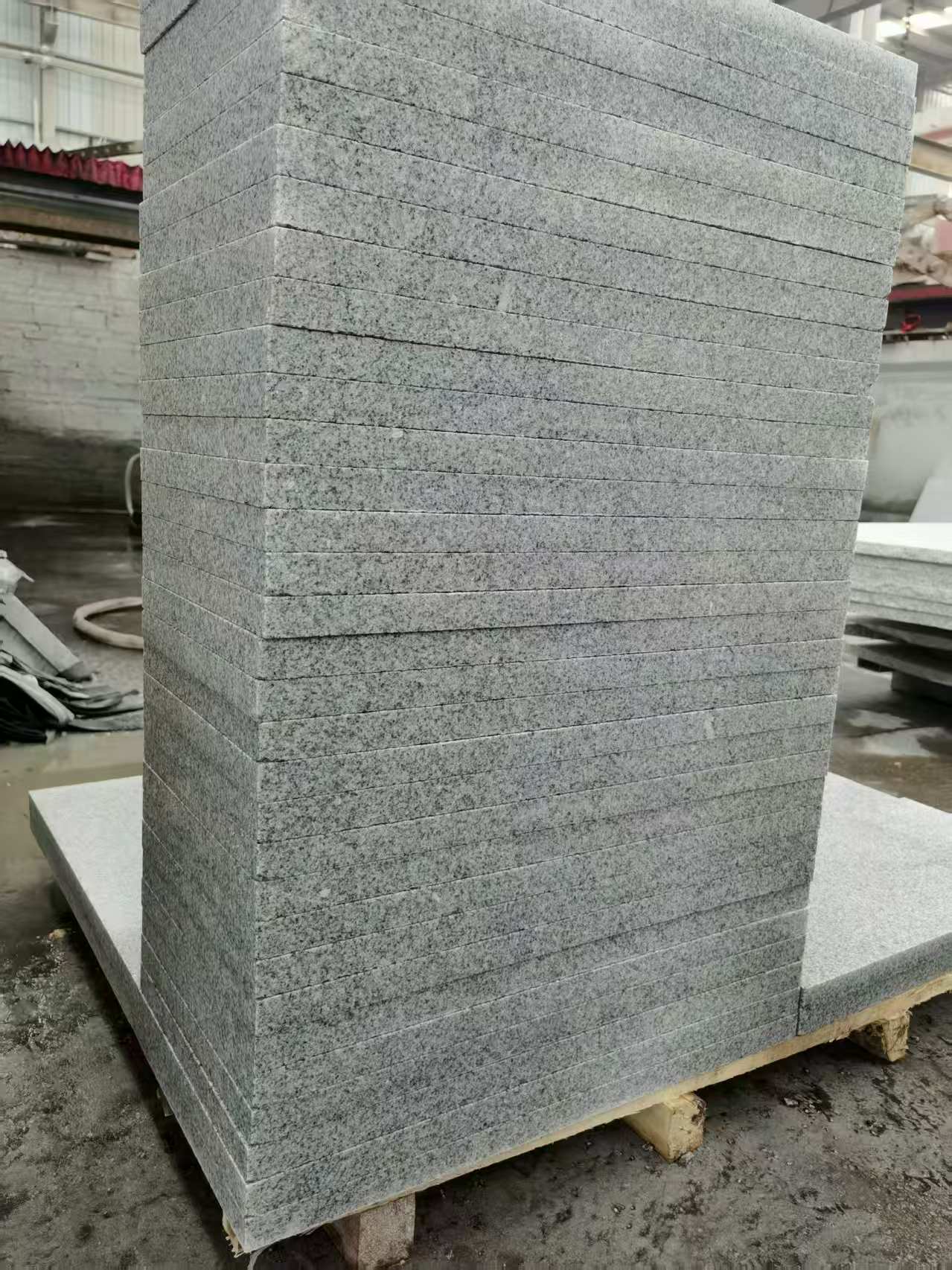 鸡西 花岗岩 地铺成品300*600，尺寸标准、厚薄均匀